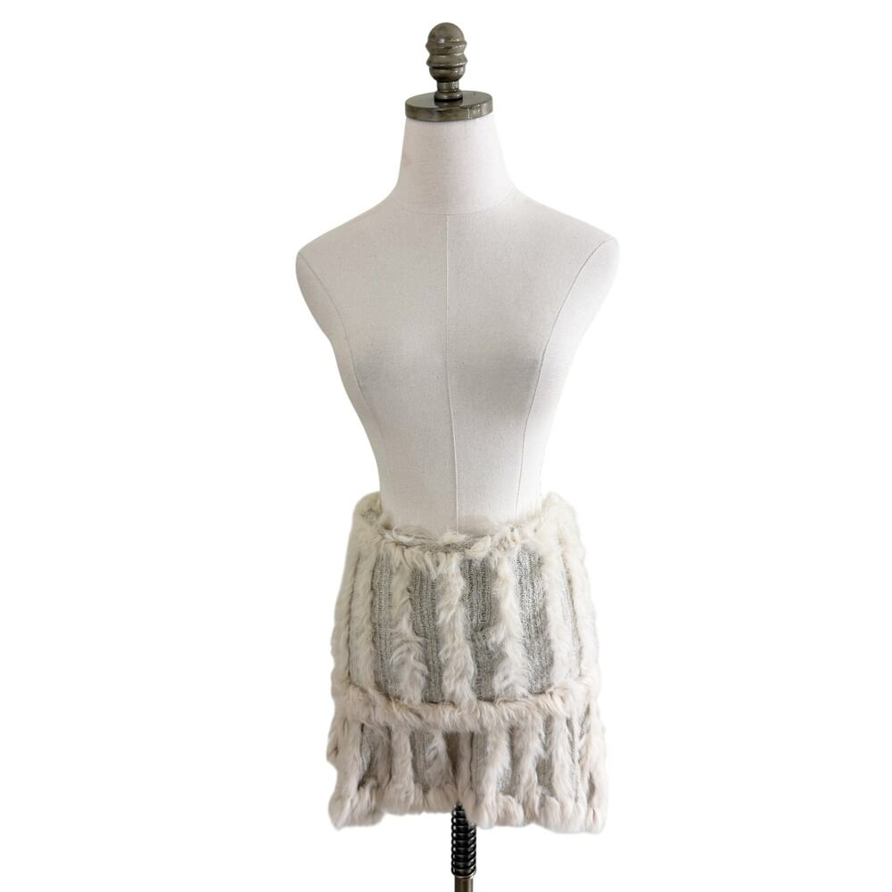 NWT Vintage Y2K Louise Paris Tan Knit & Rabbit Fur Mini Skirt Women's Medium